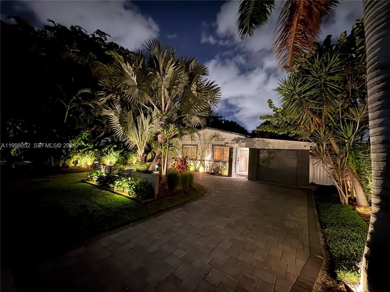 1205 NE 17th Ter, Fort Lauderdale, FL 33304 Photo