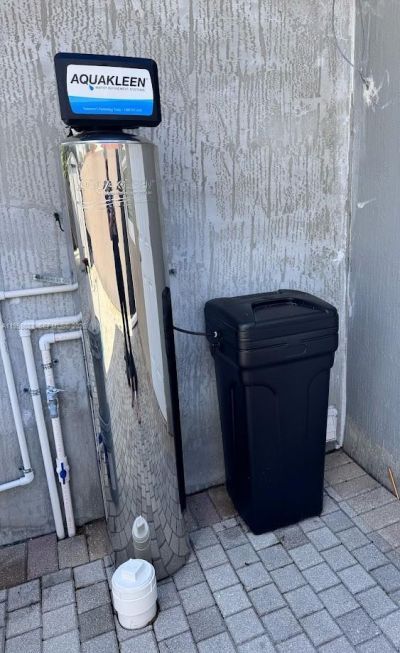 16082 NE 9th Ct, North Miami Beach, FL 33162 Photo