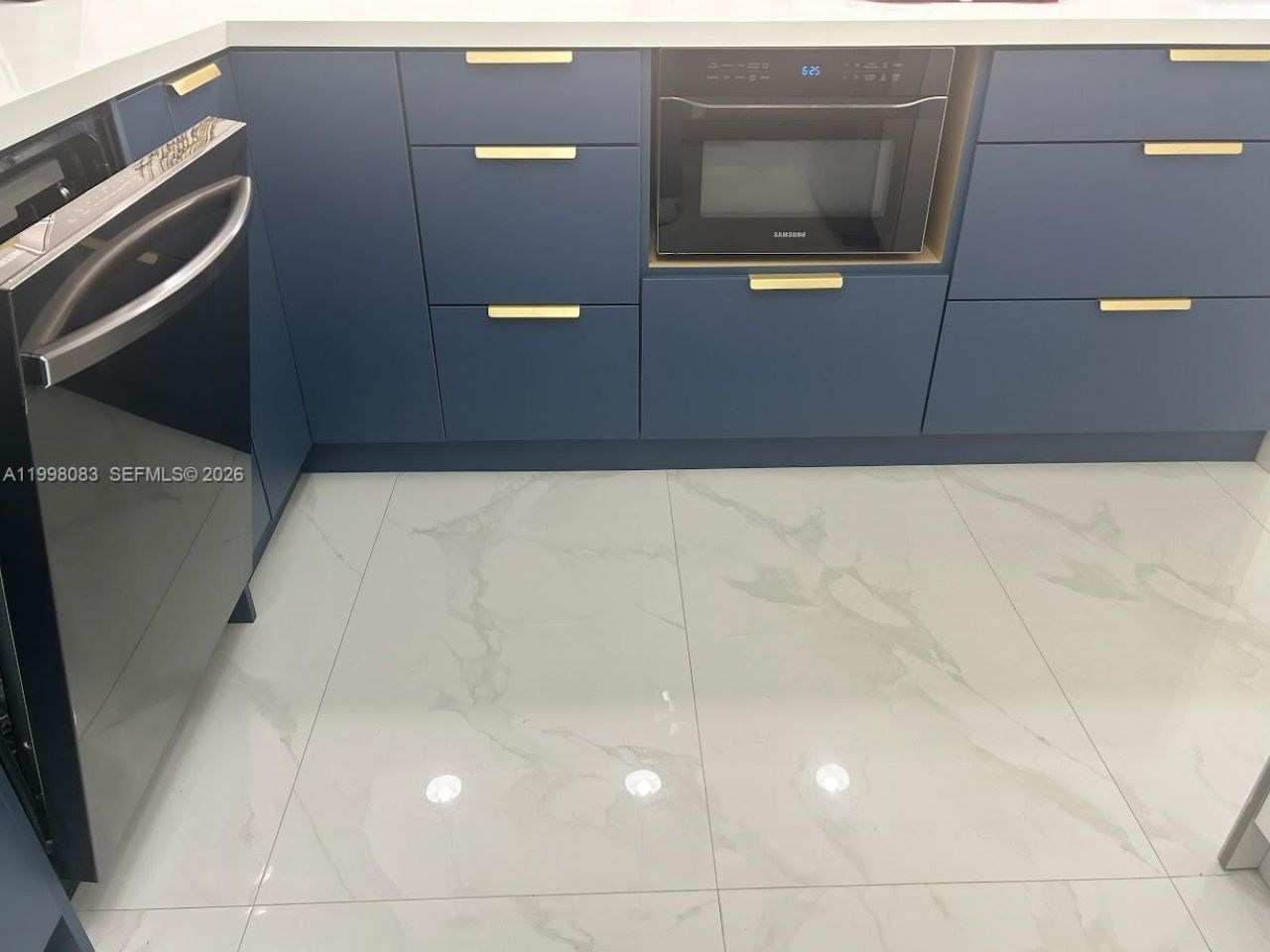 16082 NE 9th Ct, North Miami Beach, FL 33162 Photo