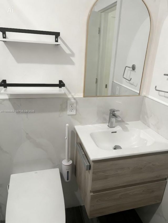 16082 NE 9th Ct, North Miami Beach, FL 33162 Photo