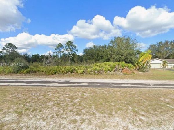 604 Palm Ave , Lake Wales, FL 33855