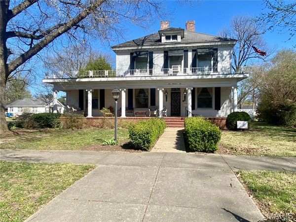 502 E Commercial Street, Charleston, MO 63834