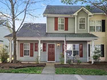 308 Commons Drive, Holly Springs, NC 27540