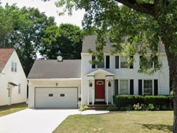 2534 Newbury Drive , Cleveland Heights, OH 44118