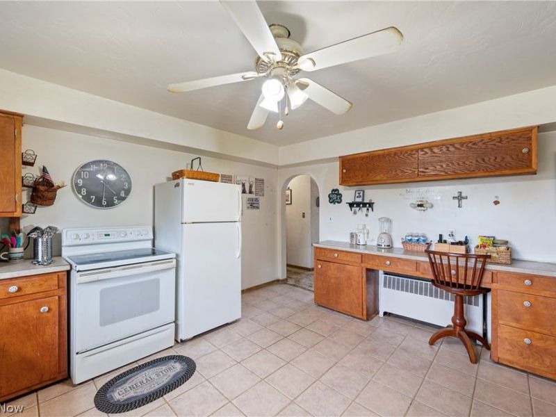 988 E Turkeyfoot Lake Road, Akron, OH 44312 Photo 13