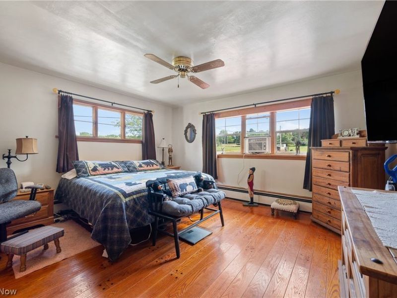 988 E Turkeyfoot Lake Road, Akron, OH 44312 Photo 15