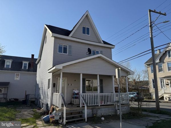 2323 W CHESTNUT AVE, ALTOONA, PA 16601