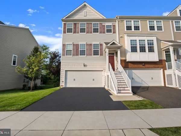 1738 BEACON LANE , WARRINGTON, PA 18976