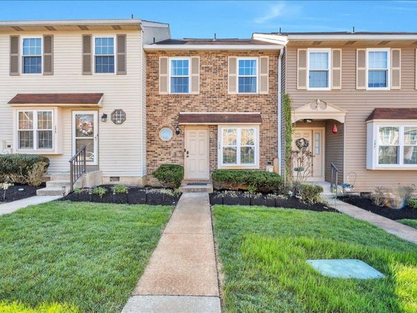 135 MARTINS WAY , MOUNT LAUREL, NJ 08054