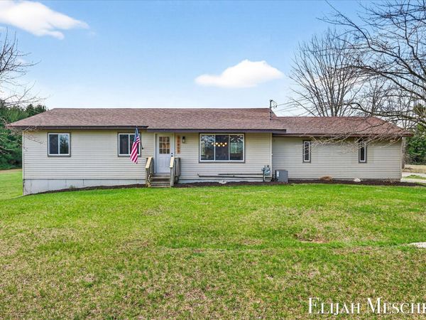 10809 Morgan Mills Road NE, Greenville, MI 48838