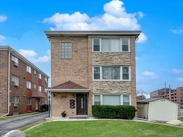 10114 Devon Court , Rosemont, IL 60018