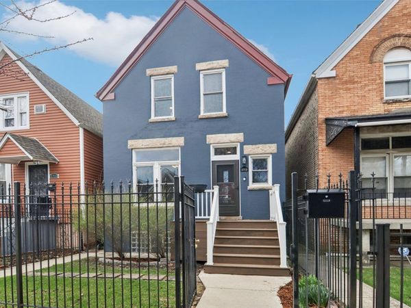 3713 W Wabansia Avenue , Chicago, IL 60647