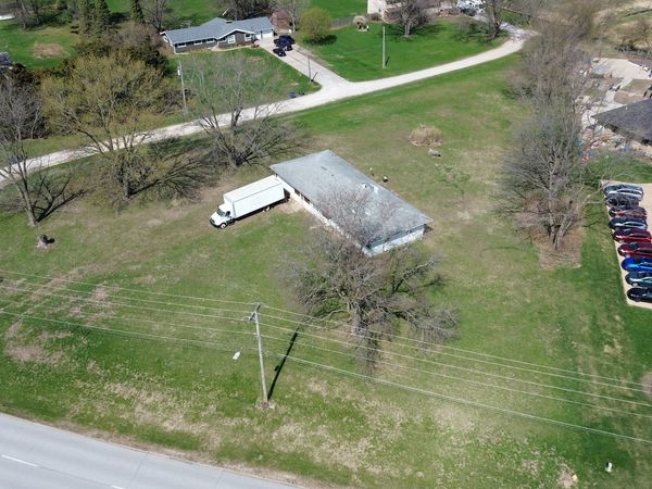 3121 Middle Haven Road , Bettendorf, IA 52722