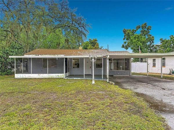 1328 DIVOT LANE , TAMPA, FL 33612