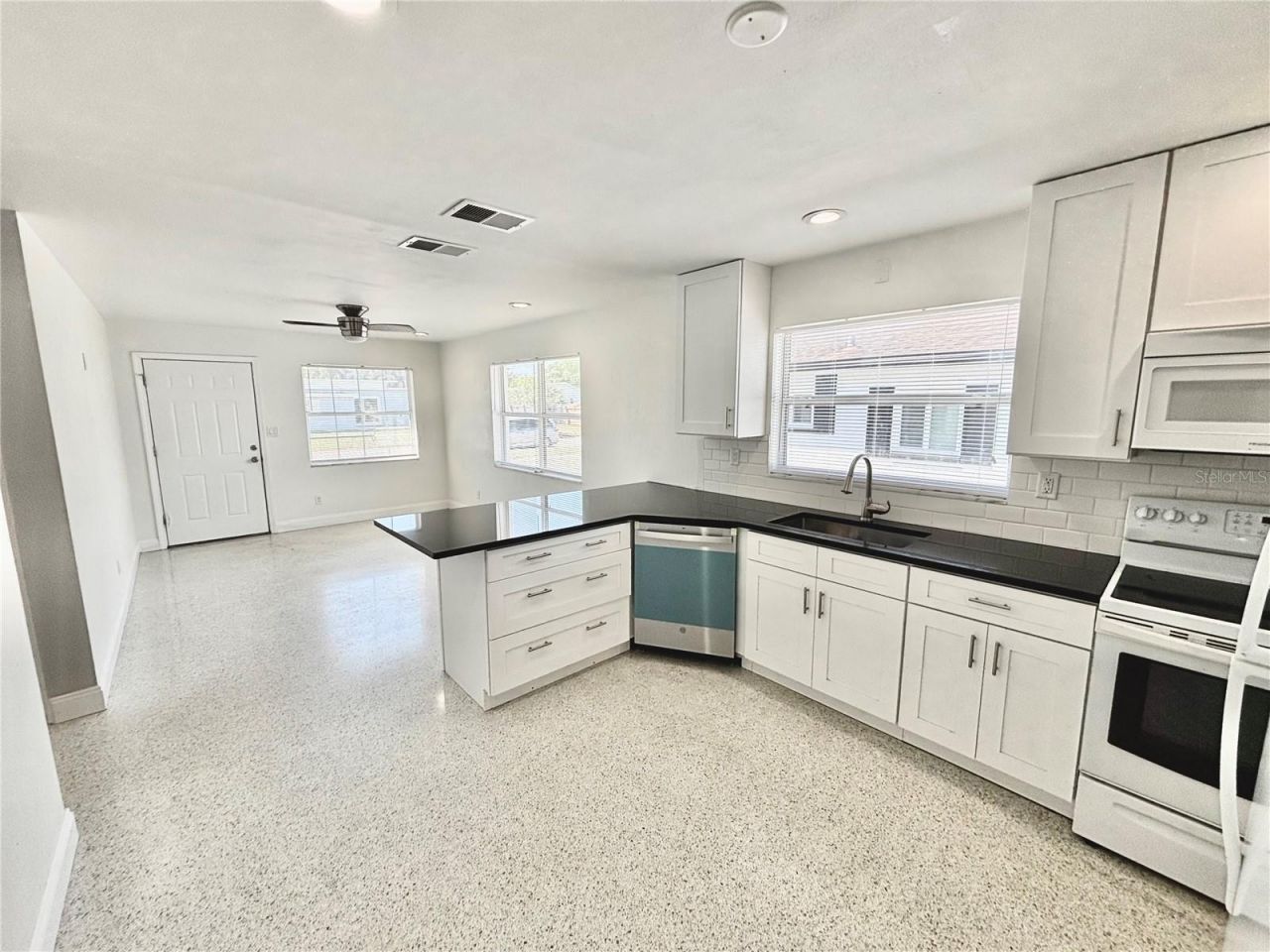 2035 36th Avenue N, Saint Petersburg, FL 33713 Photo