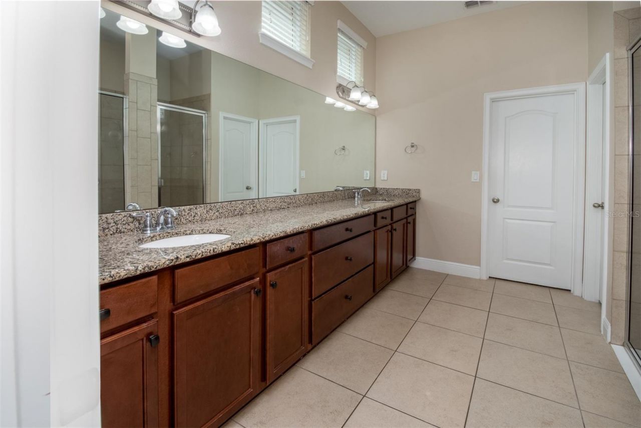 11604 Quiet Forest Drive, Tampa, FL 33635 Photo