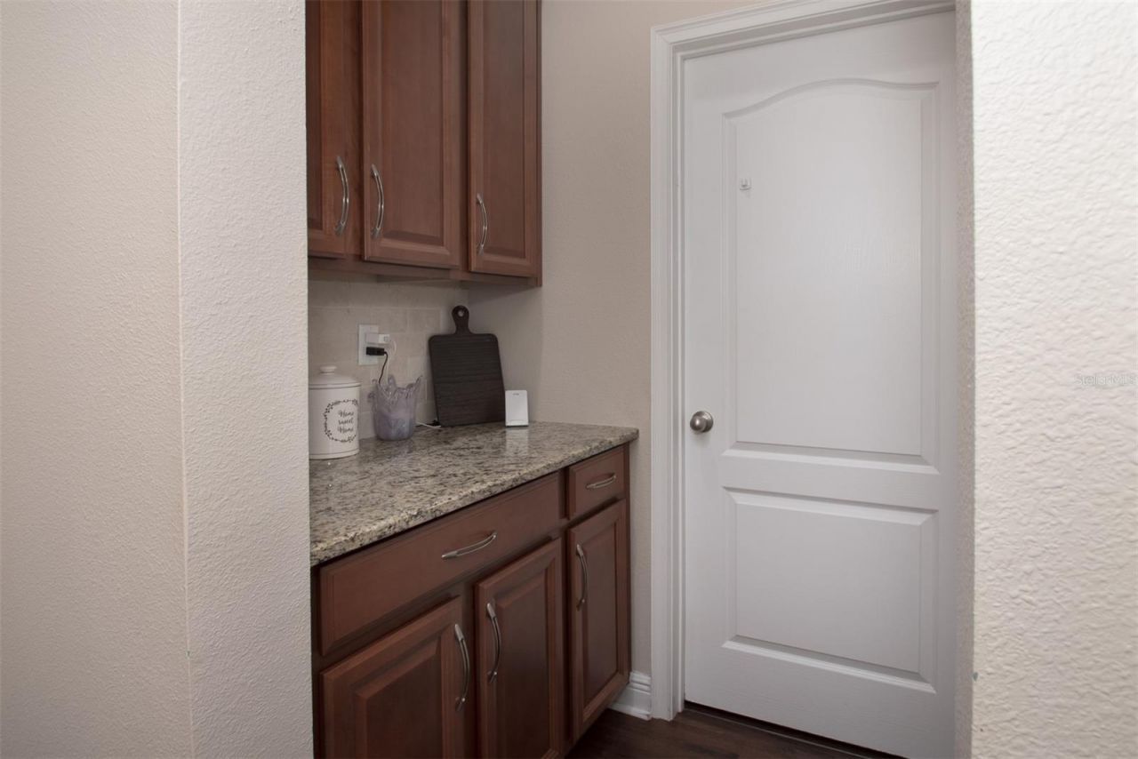 11604 Quiet Forest Drive, Tampa, FL 33635 Photo