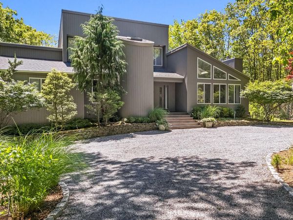 76 Island View Drive W, Sag Harbor, NY 11963