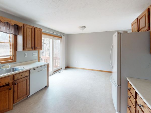 5B Mark Street, Hudson, NH 03051