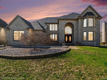 2146 Meadow Reed Drive, Sterling Heights, MI 48314