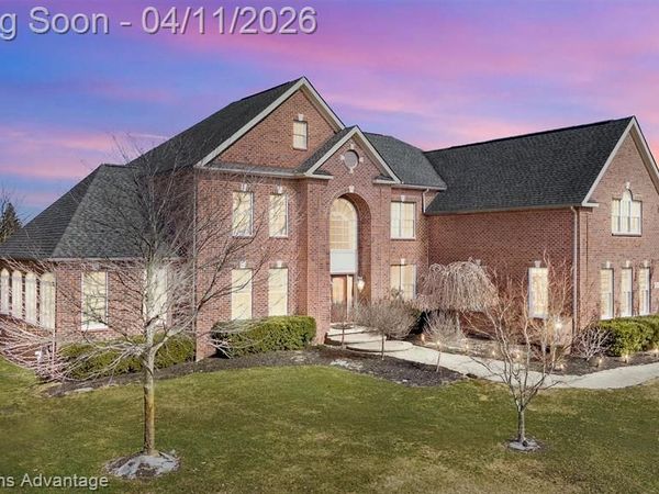 24936 Hadlock Drive, Novi, MI 48374