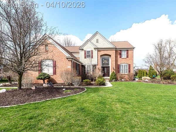 48880 Central Park Drive, CANTON, MI 48188