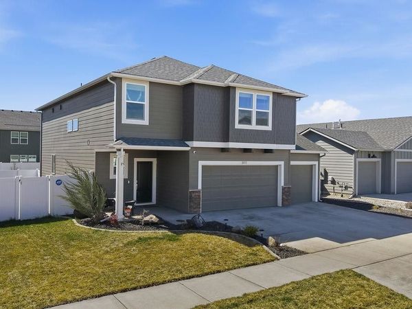 8511 W Silver St, Cheney, WA 99004