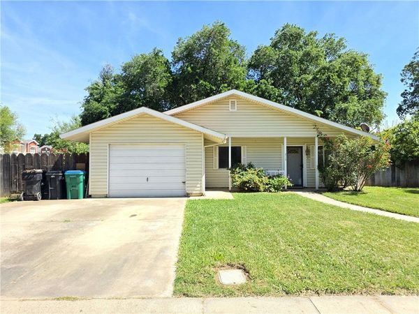 215 Ford Ave, Gridley, CA 95948
