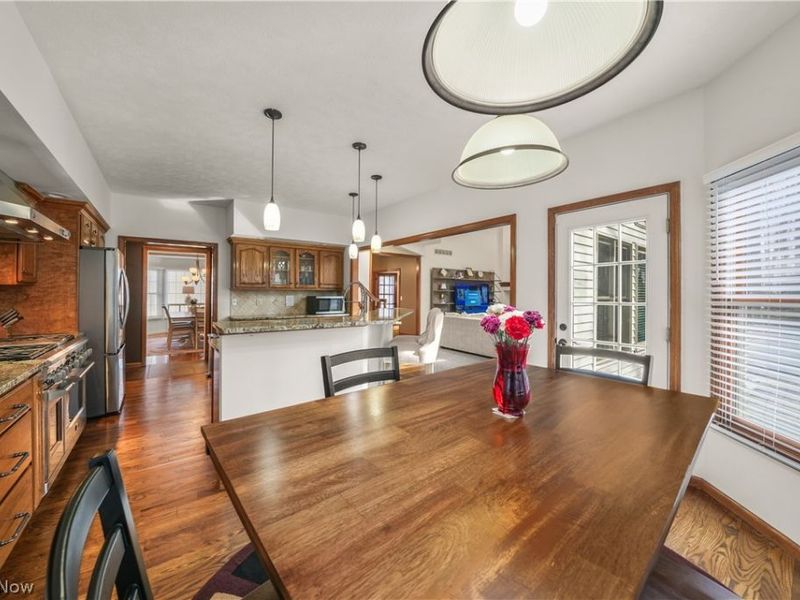 11779 Derbyshire Lane, Chagrin Falls, OH 44023 Photo 12