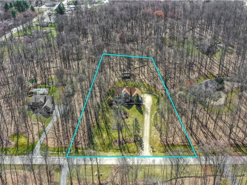 11779 Derbyshire Lane, Chagrin Falls, OH 44023 Photo 46