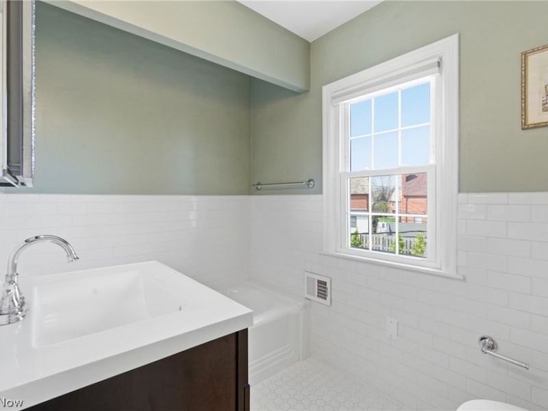 2552 Channing Road, University Heights, OH 44118 Photo 18