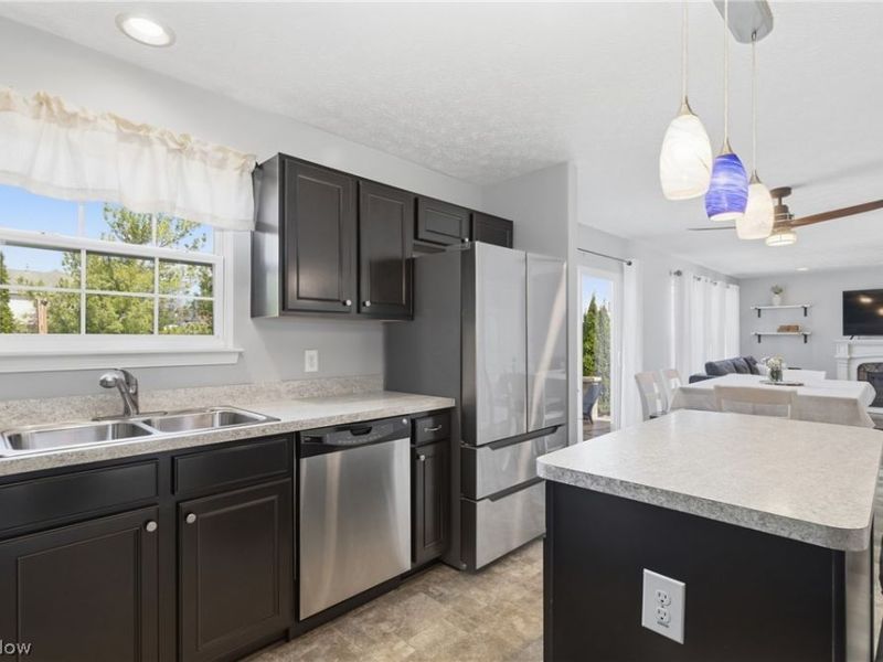 6258 Dogwood Lane, North Ridgeville, OH 44039 Photo 10