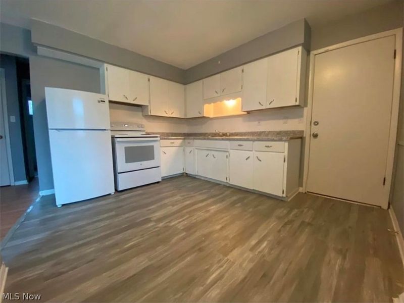 1382 Bellevue Avenue, Akron, OH 44320 Photo 3