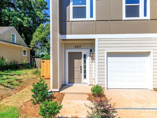 2517 Elon Street, Charlotte, NC 28208