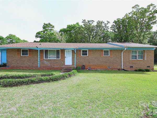 104 Pinetree Drive, Matthews, NC 28104