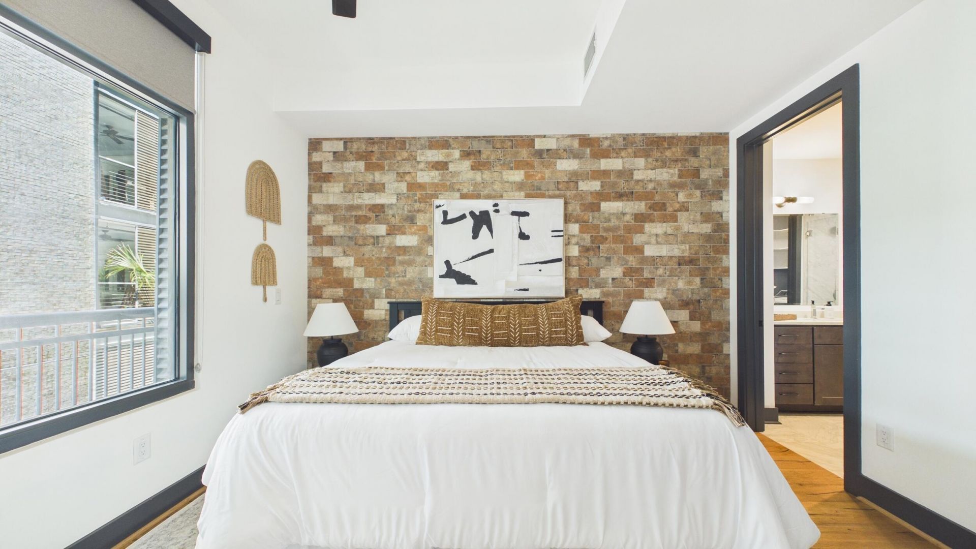 5 Gadsdenboro Street Photo 14