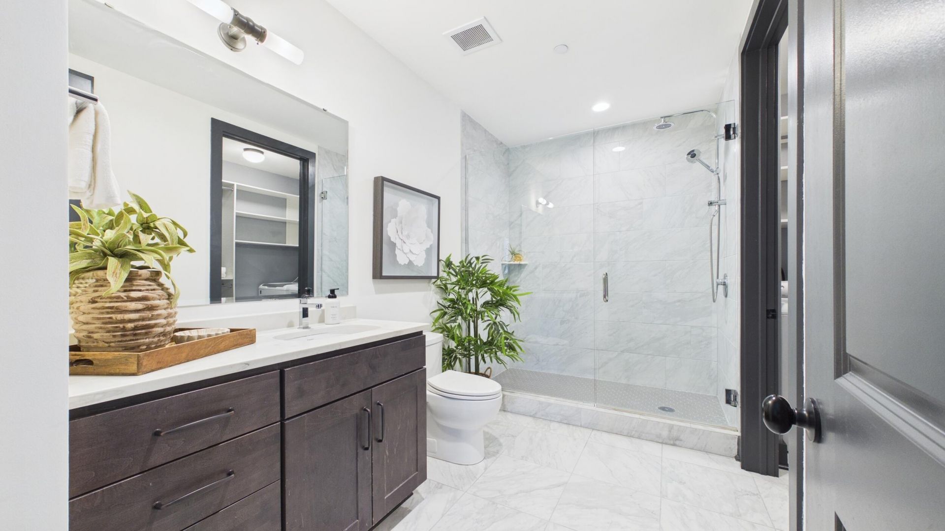 5 Gadsdenboro Street Photo 19