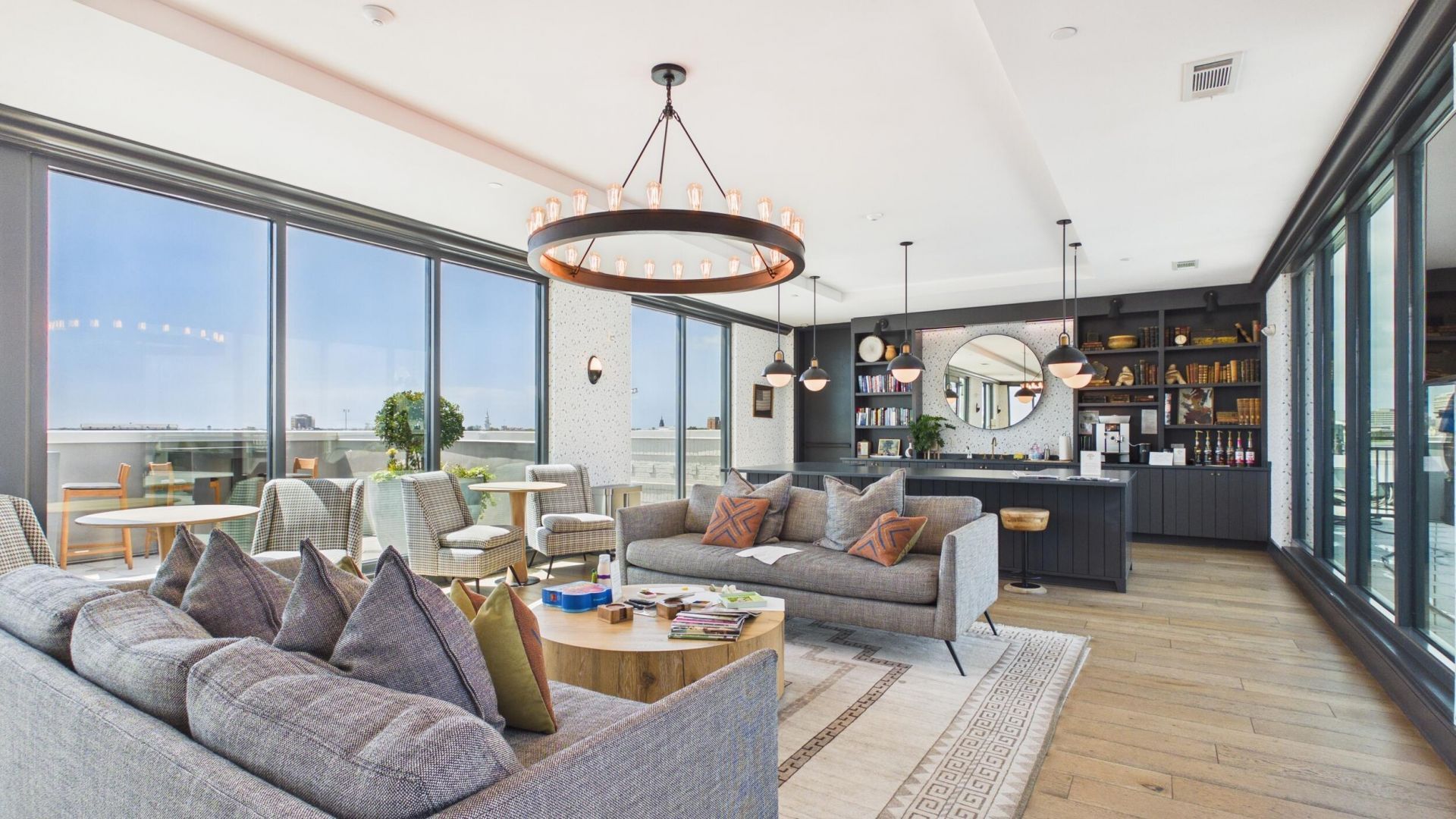 5 Gadsdenboro Street Photo 29