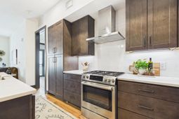 5 Gadsdenboro Street photo 4