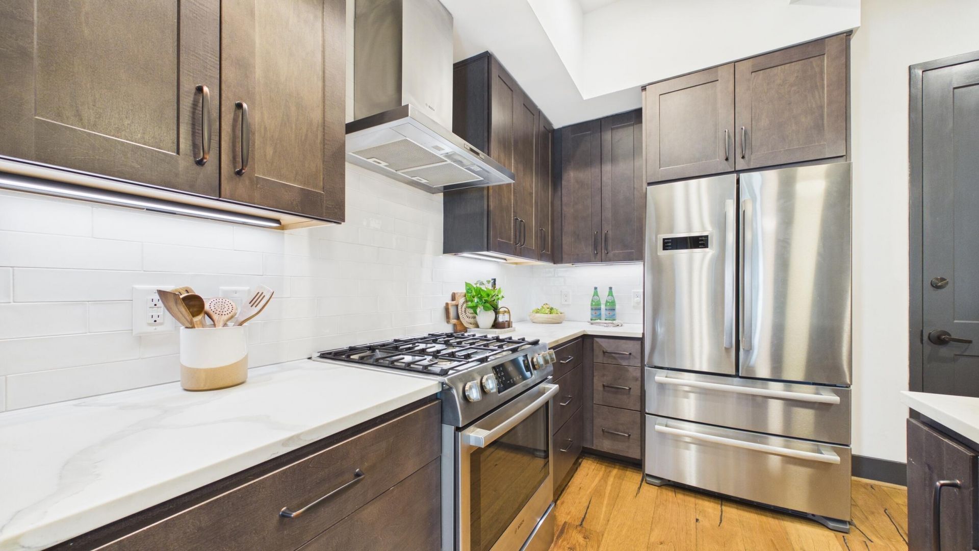 5 Gadsdenboro Street Photo 6