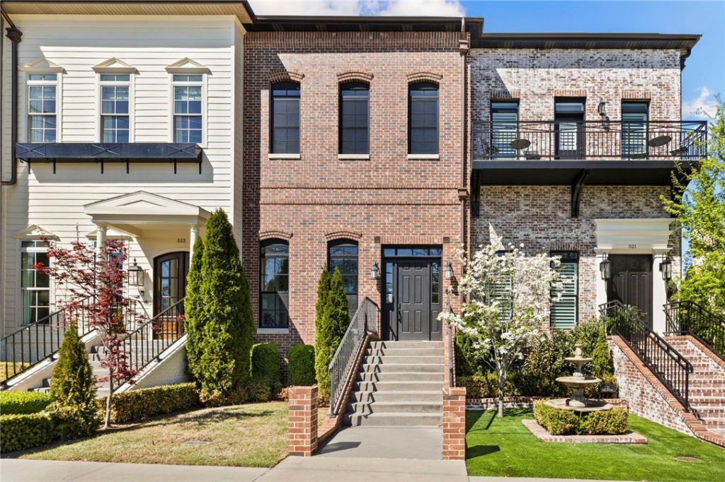 517 SE 6th Street, Bentonville, AR 72712 Main Photo