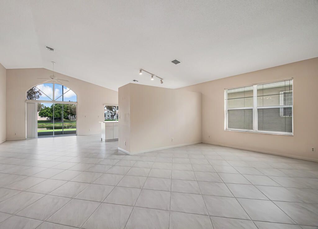 9512 Honeybell Circle, Boynton Beach, FL 33437 Photo