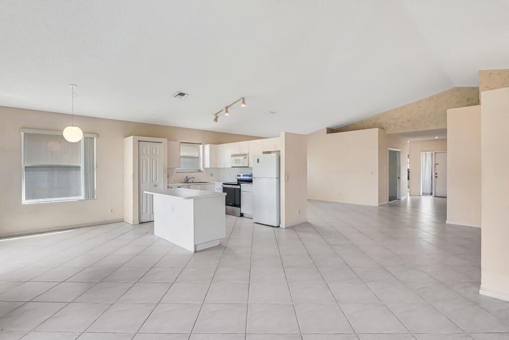 9512 Honeybell Circle, Boynton Beach, FL 33437 Photo