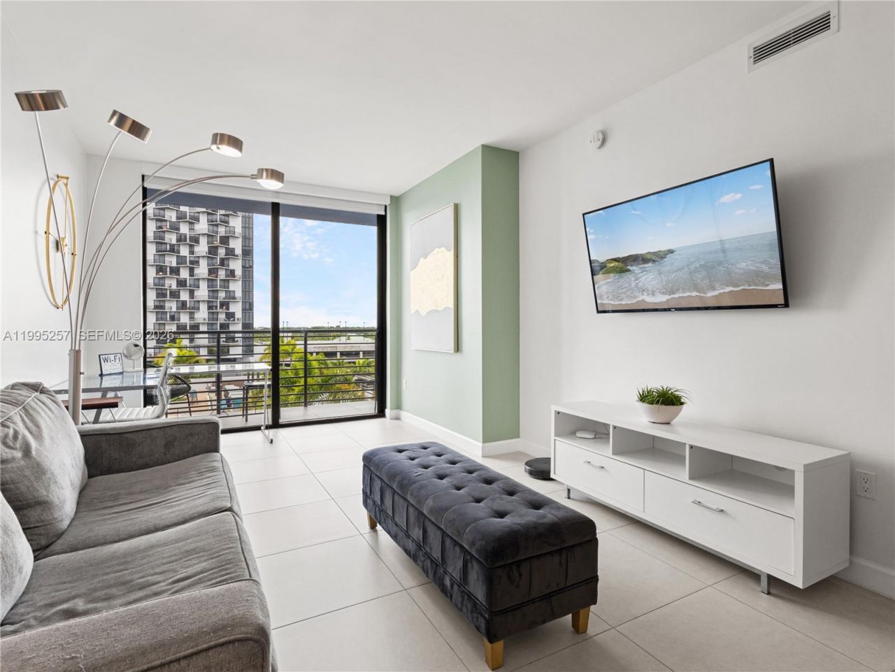 5350 NW 84th Ave , Unit 614, Doral, FL 33166 Photo