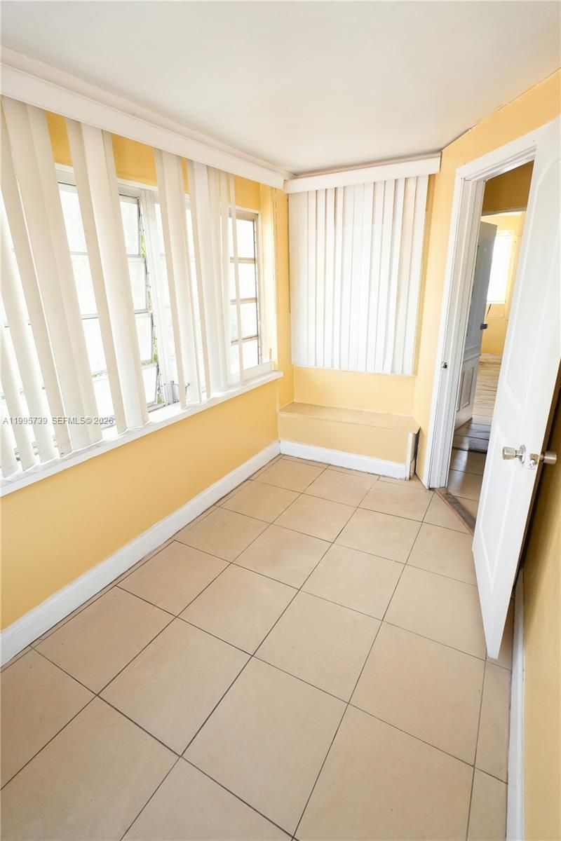 7193-7195 Pembroke Rd , Pembroke Pines, FL 33023 Photo