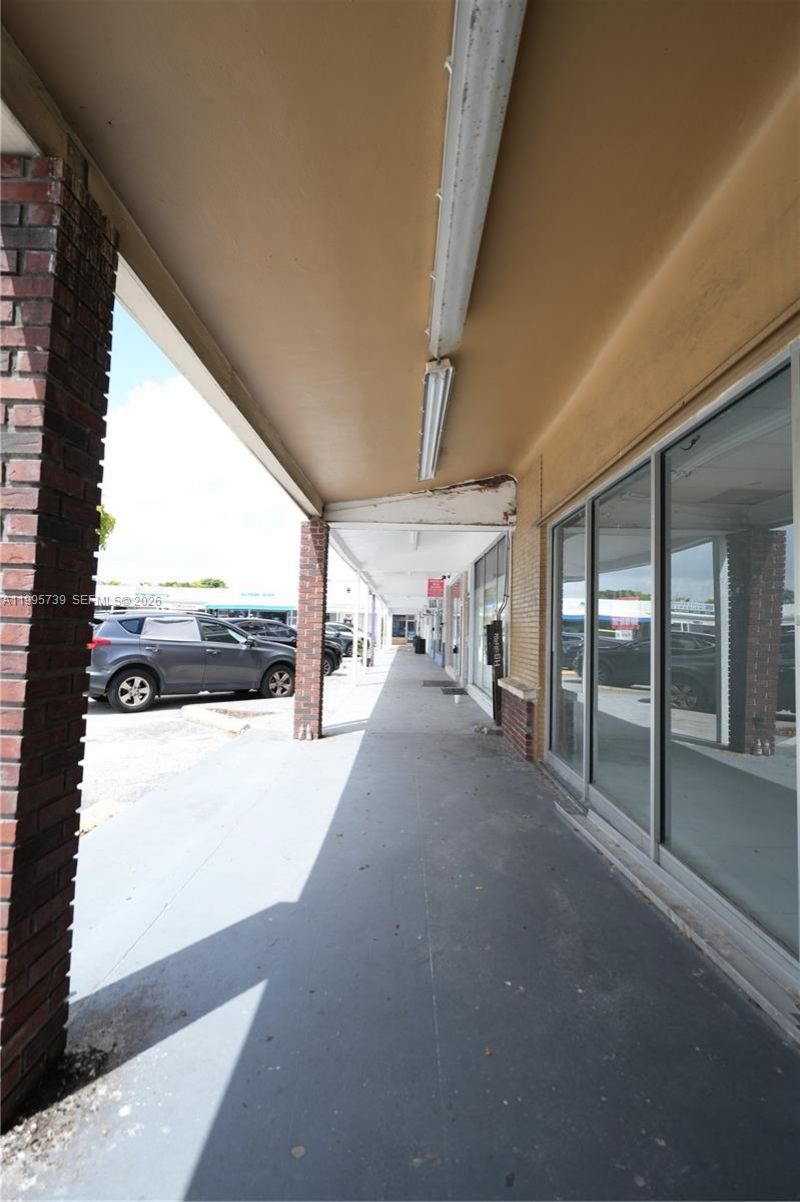 7193-7195 Pembroke Rd , Pembroke Pines, FL 33023 Photo