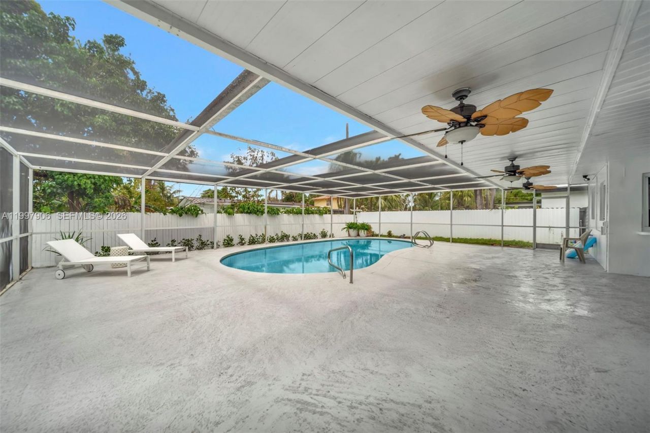 15010 NE 7th Ave, Miami, FL 33161 Photo
