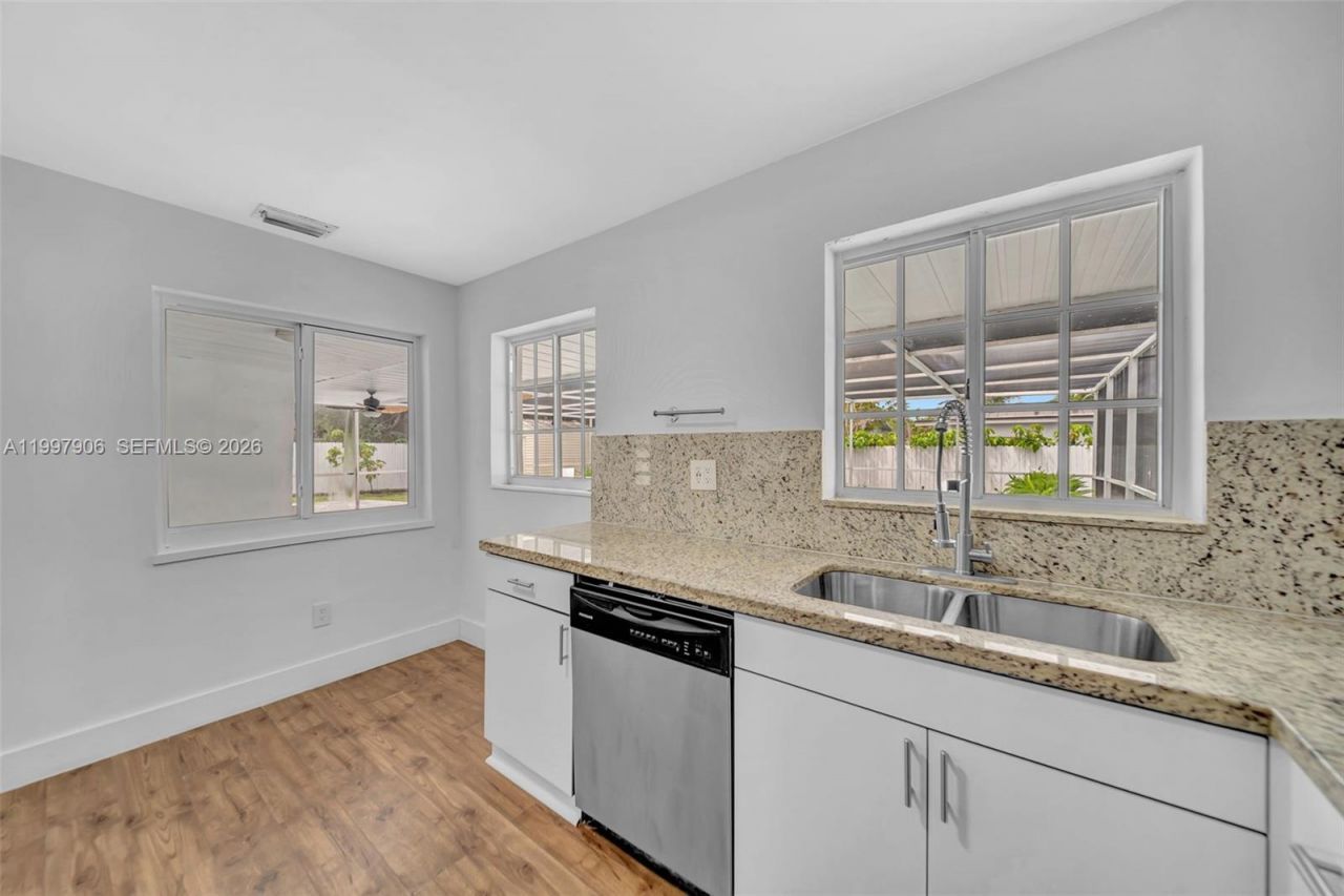 15010 NE 7th Ave, Miami, FL 33161 Photo
