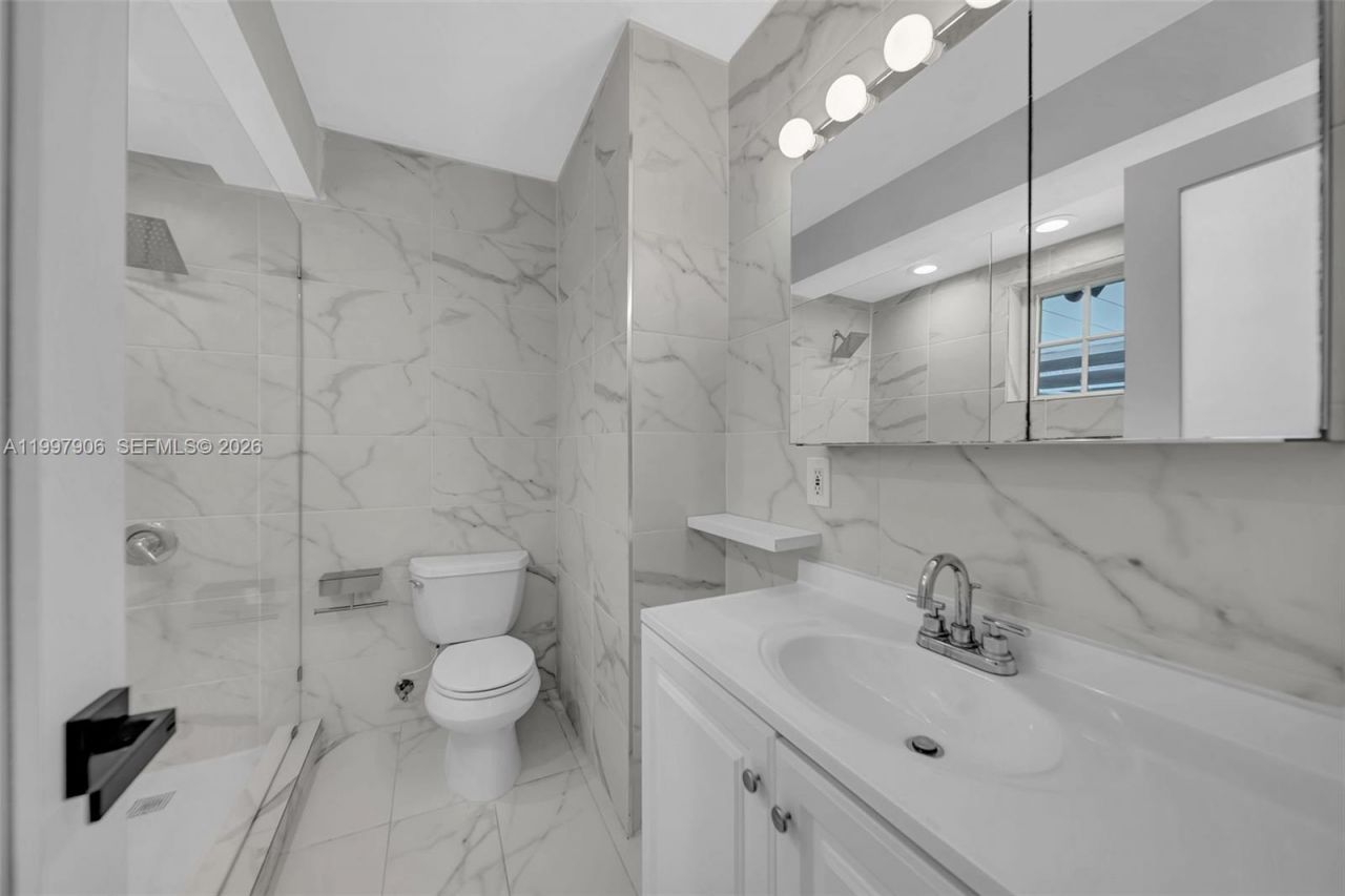 15010 NE 7th Ave, Miami, FL 33161 Photo