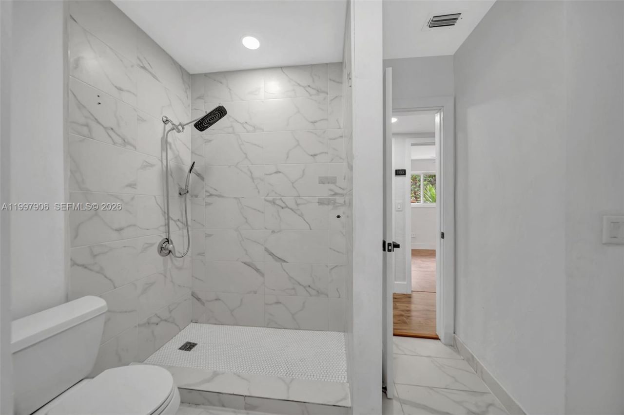 15010 NE 7th Ave, Miami, FL 33161 Photo